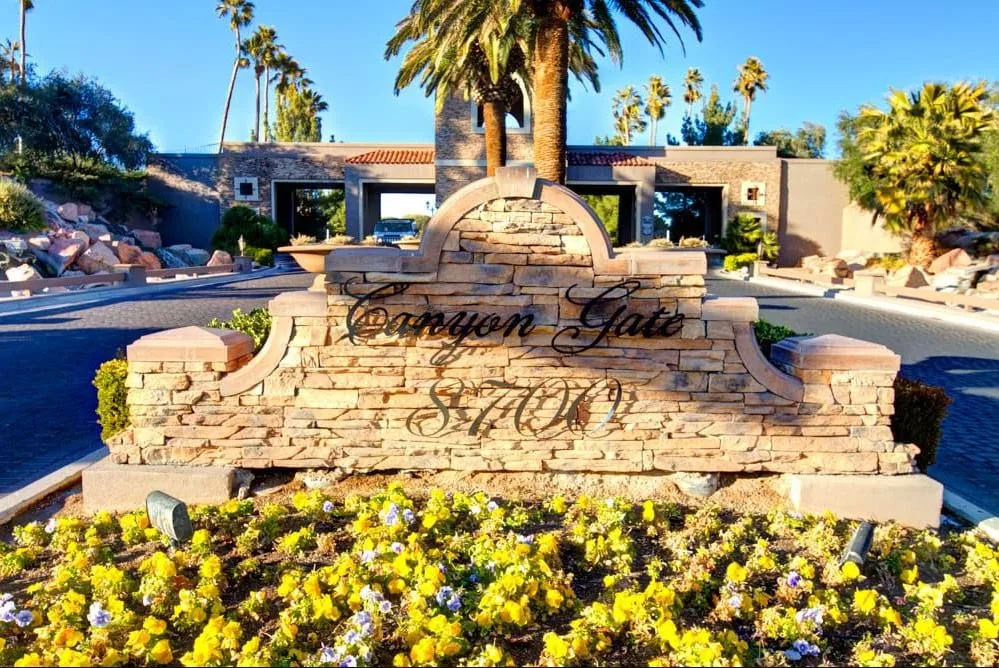 Canyon Gate, Las Vegas: custom cabinets service area Canyon Gate, Las Vegas: custom cabinets service area