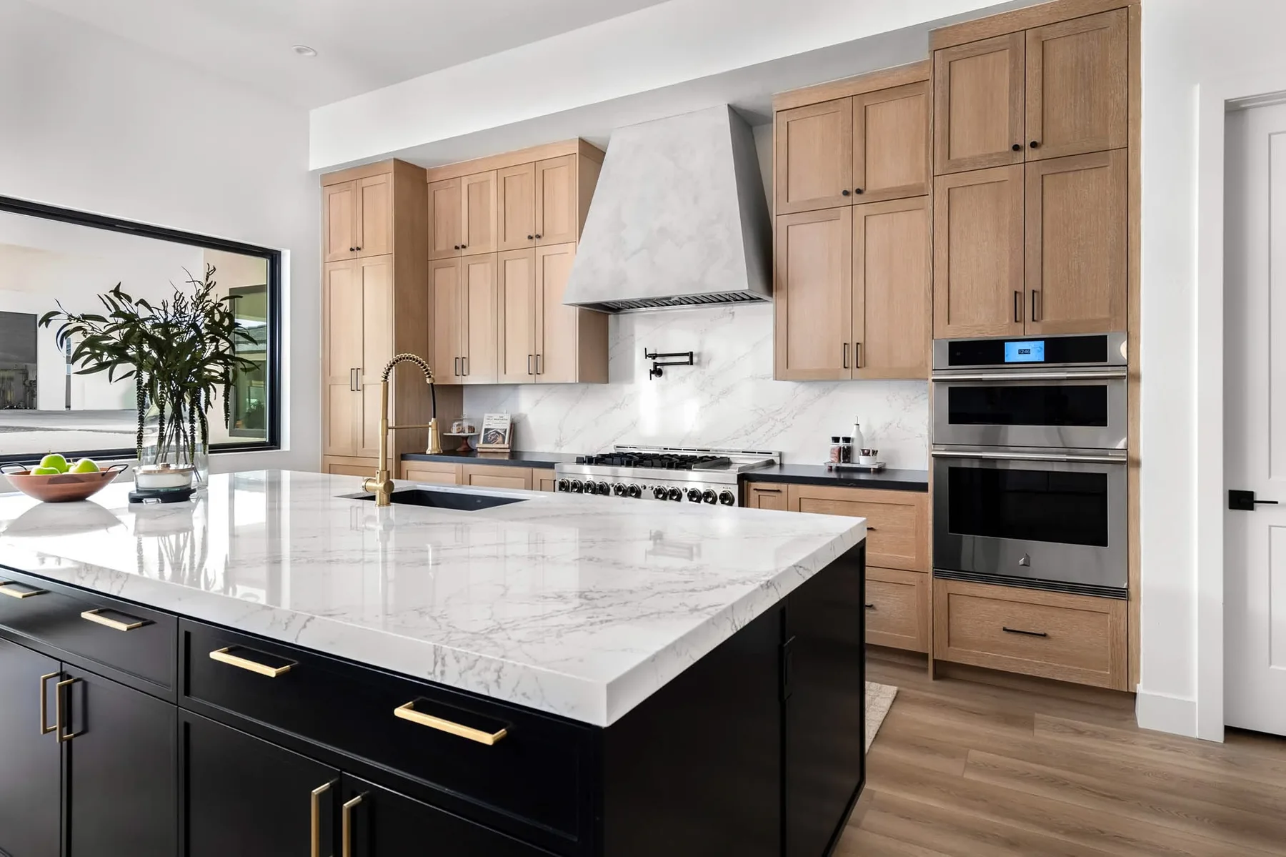 Custom cabinets in Ascaya, Las Vegas by Peterson Cabinet Works kitchen Custom cabinets in Ascaya, Las Vegas by Peterson Cabinet Works kitchen