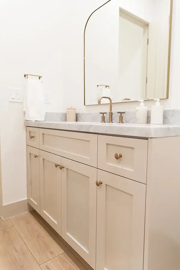 Kevin Way Custom shaker vanity 6