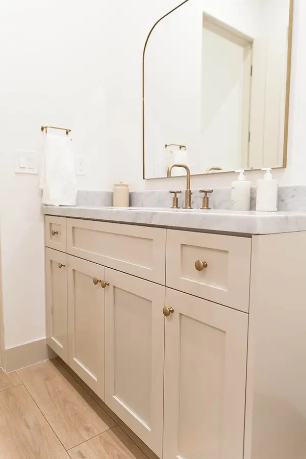 bathrooms Custom shaker vanity3