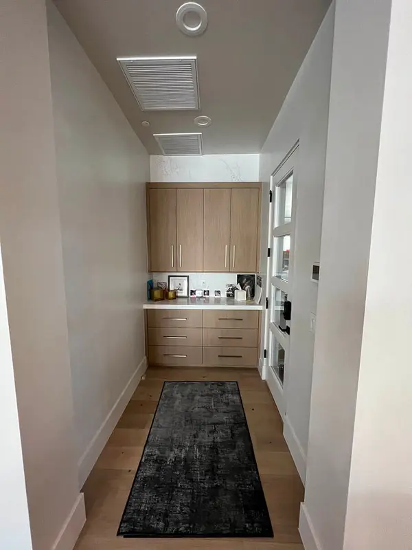 Hammer Exclusive cabinet design gallery