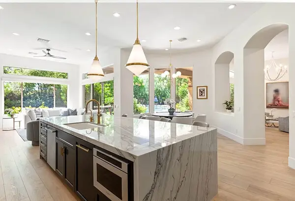 Isleworth Custom Island