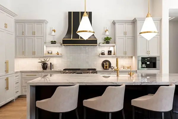 Isleworth Shaker cabinet tricorn black island 2
