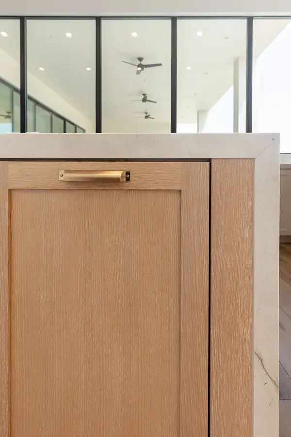 pinnacle kitchen Rift white oak shaker