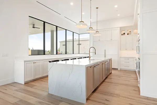 pinnacle kitchen White Shaker ktichen with rift white oak island102