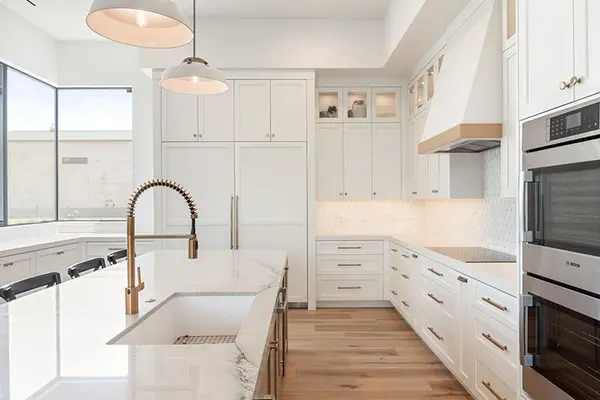 pinnacle kitchen White Shaker ktichen with rift white oak island104