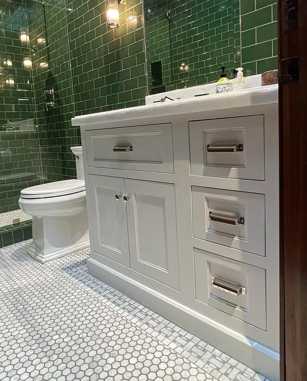 Rosemary Lane Inset faceframe vanity 9