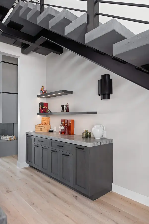 The Columbia custom cabinetry by Peterson Cabinet Works, photo 1