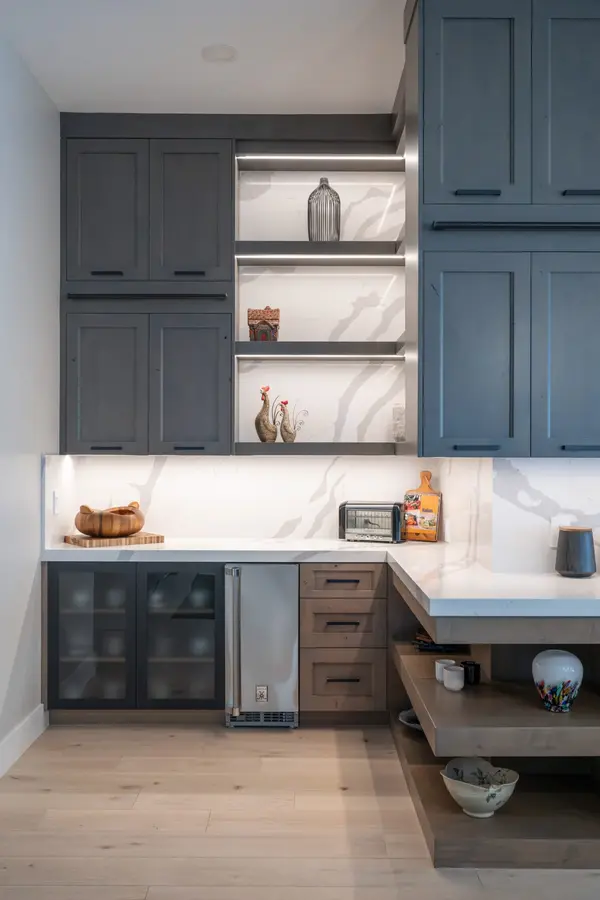 The Columbia custom cabinetry by Peterson Cabinet Works, photo 31