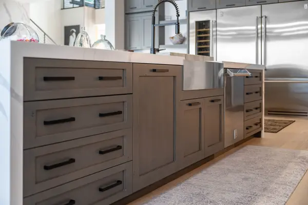 The Columbia custom cabinetry by Peterson Cabinet Works, photo 32
