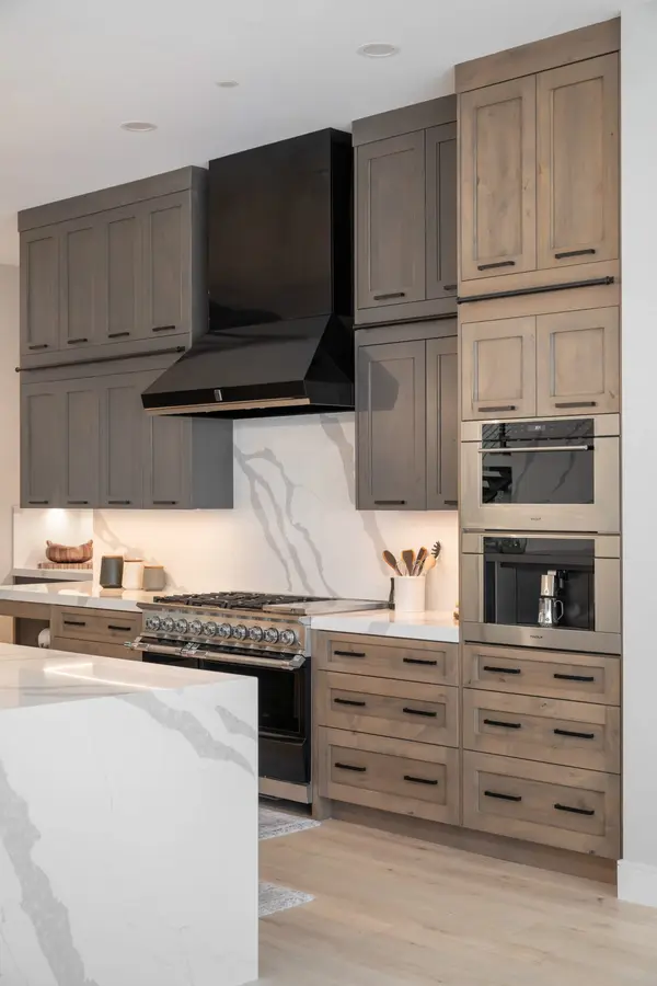 The Columbia custom cabinetry by Peterson Cabinet Works, photo 38