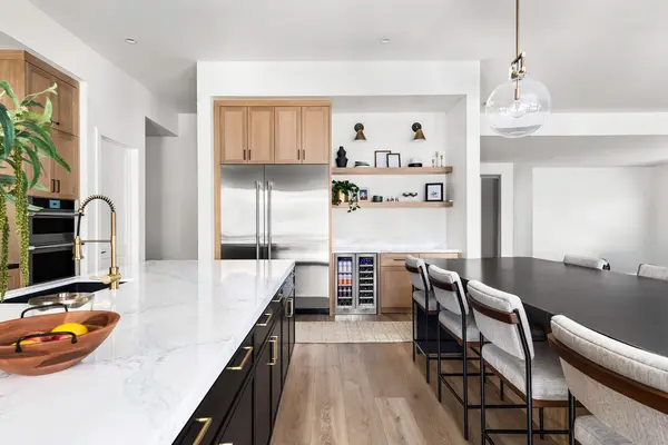 The Helena custom cabinetry by Peterson Cabinet Works, photo 4