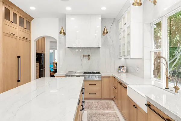 Villaforte Rift white oak reeded drawers white shaker cabinets (2)