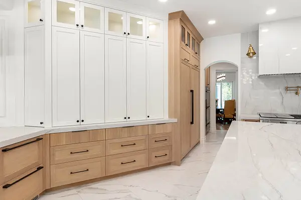Villaforte Rift white oak reeded drawers white shaker glass cabinets (2)